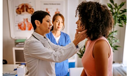 Engolir  ficou difícil? Entenda o que é disfagia e quem pode ajudar